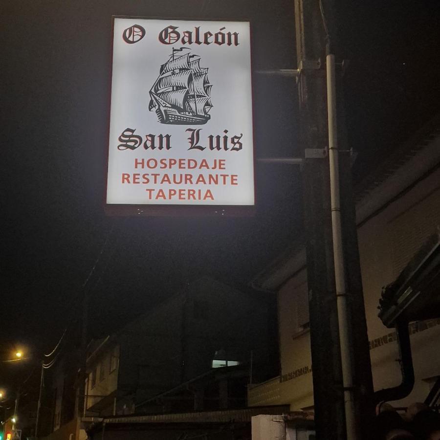 Hostal O Galeon San Luis Моания Экстерьер фото